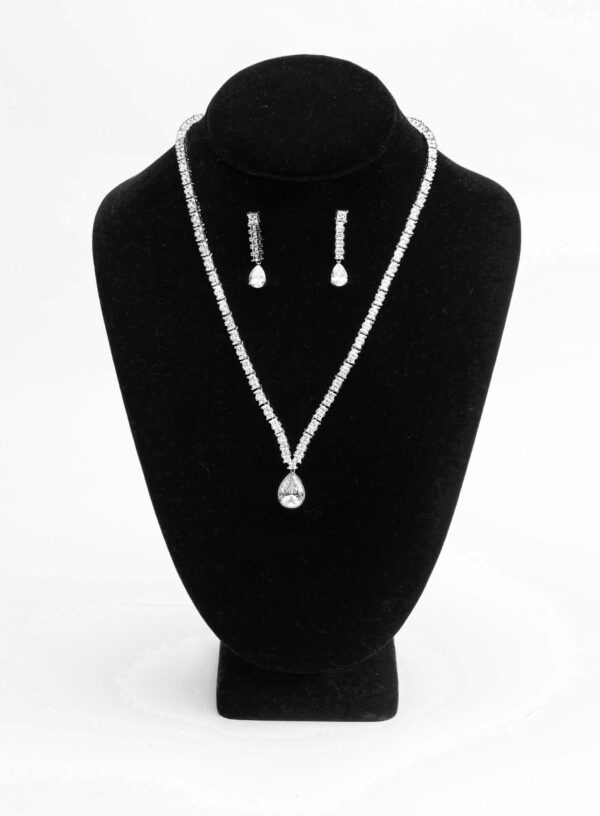 Pendant Aduke Fine Jewellery Set (With Earrings & Bracelet) - Image 2